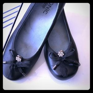 Vionic Women’s Flats